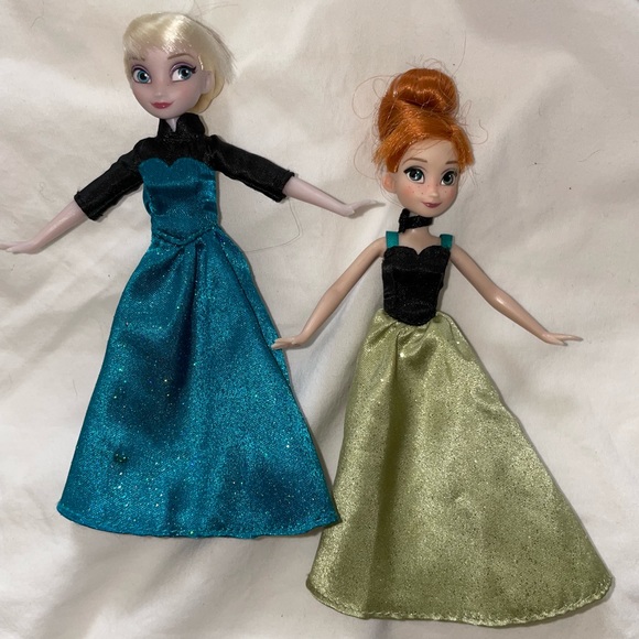 Disney World Theme Park Frozen Elsa And Anna Mini Dolls - Picture 3 of 17